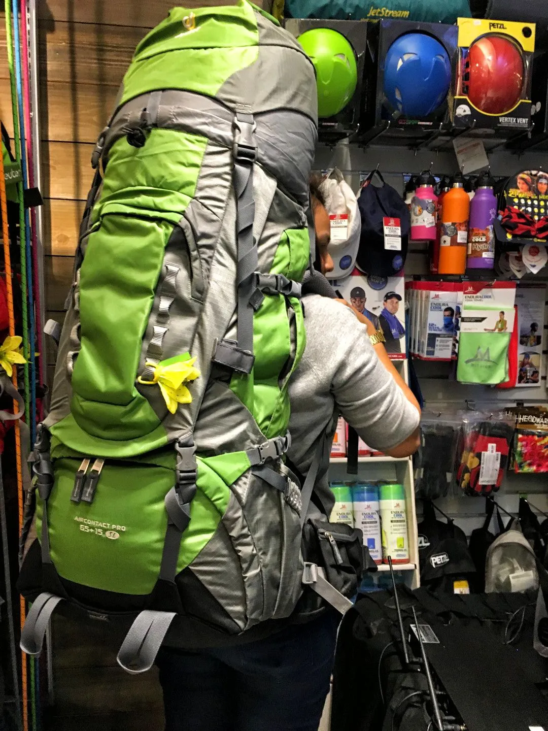 The powerhouse 65+10SL multiday pack is perfect for expedition climbs. Apart from their lighten up and air system, the Deuter SL series is exclusively designed for the womens following the contours of their back which is which is different from the men. It comes with a catchy flower too.
